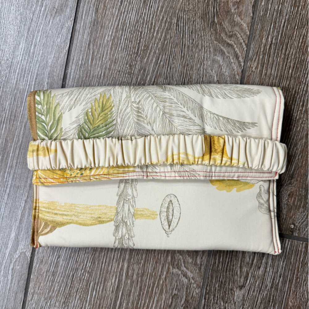 Concalma Cotton Clutch